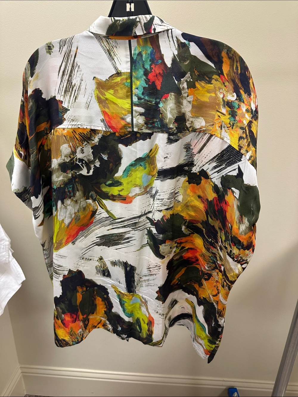Lafayette 148 New York Painterly Floral Short-Sleeve Button-Down — White Base - Picture 3 of 3